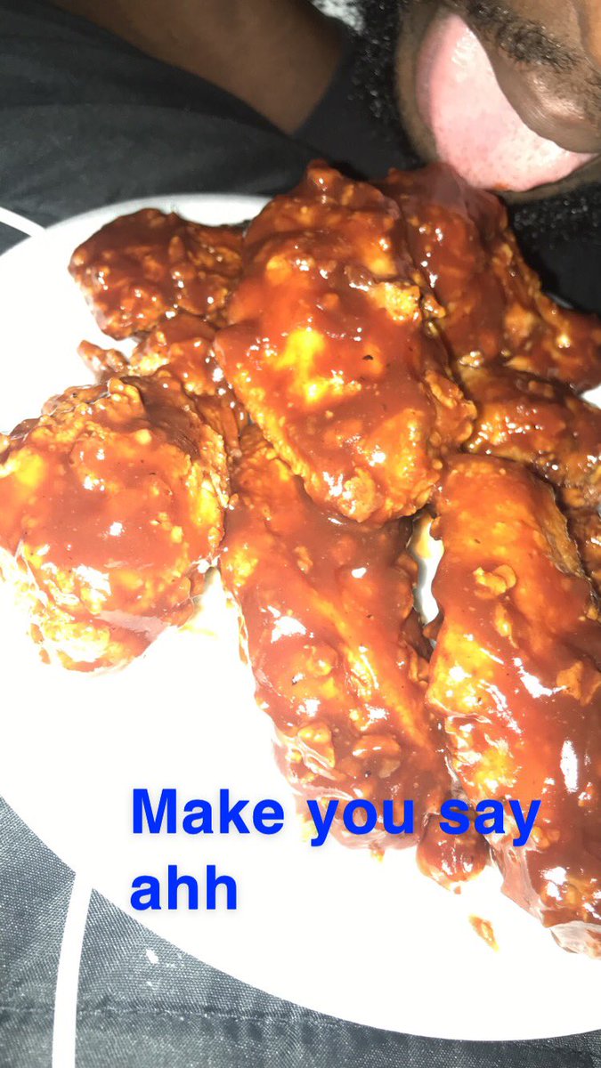 YNACafe17's tweet photo. In Denton this week what should I serve for y’all #YNACafe #YoungNAmbitiousCafe #ChefBlaccEyePeas #UNT
#TWU #NTX #Catering #TacoTuesday #WingWednsday #StirFry https://t.co/01W2aiNXOd