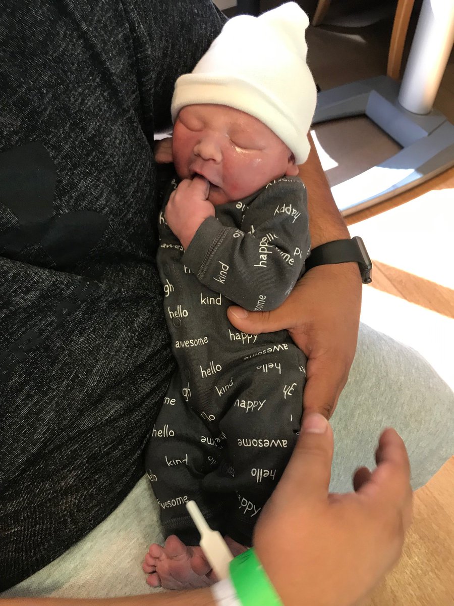 youngjohnny24's tweet photo. @KVN_03  congratulations on your baby , mine came this morning 
9-9-19 https://t.co/ts6DIxxMJn