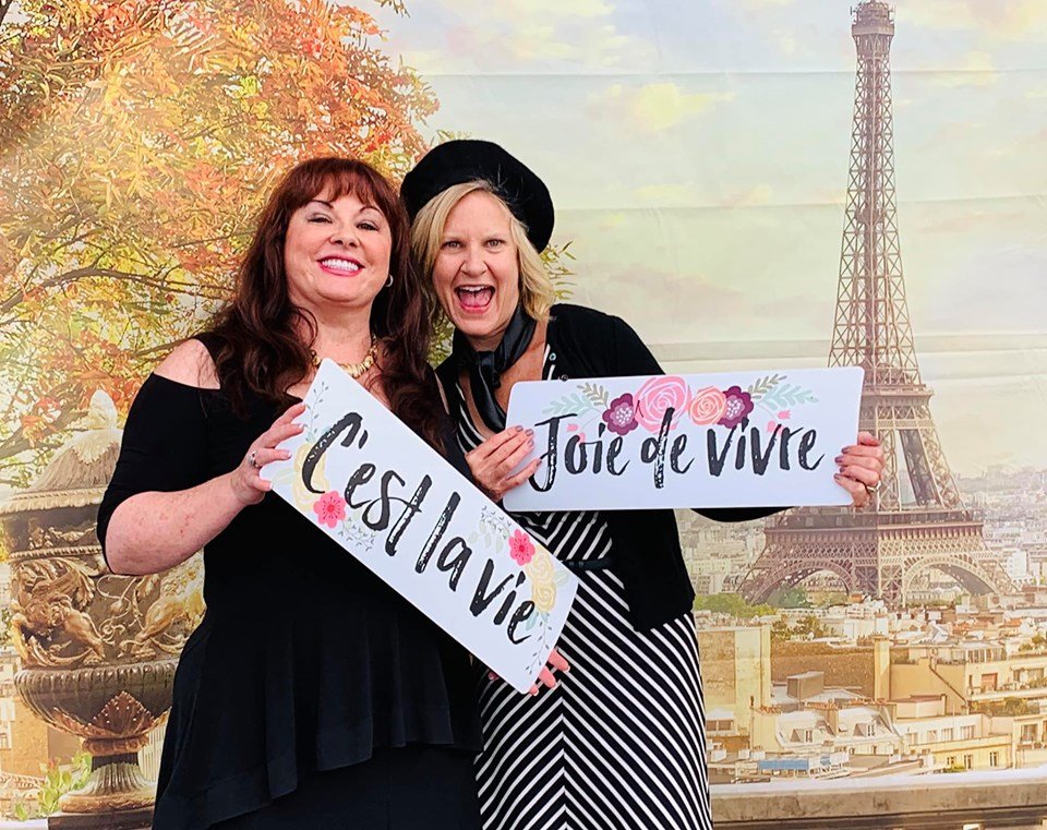 OregonExecutiv1's tweet photo. Bonjour!🍷Du vin, s'il vous plaît (more wine, please!!). A wonderful evening had by all at @OregonExecutiv1's annual auction themed, "Wine in Paris." Thank you to our attendees and to @StollerWine for hosting. We raised a generous amount for our designated charity, @ethosmusic.🇫🇷 https://t.co/RXH3hDdySa