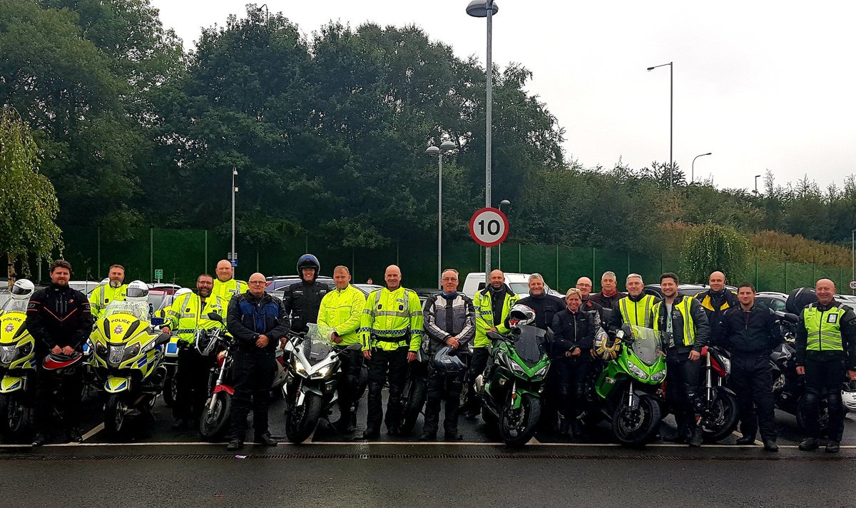 BikeSafeUK's tweet photo. A wet but thoroughly enjoyable day today at #BikeSafeGMP #999day - 120 miles rideout

#emergencyservicesday #emergencyservices #police #ambulanceservice #fireservice #bloodbikers 

#ridesafe #backsafe #motorcyclesafety #keepitontheblackstuff https://t.co/biKDRhI20C