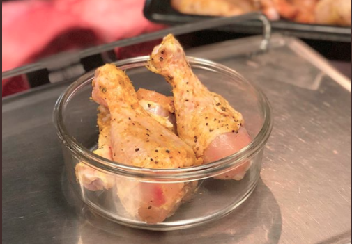 RoweAnnex's tweet photo. Have you heard?! We now accept #reusable containers for any product purchased from our full-service case. https://t.co/DVC9n8DTg6