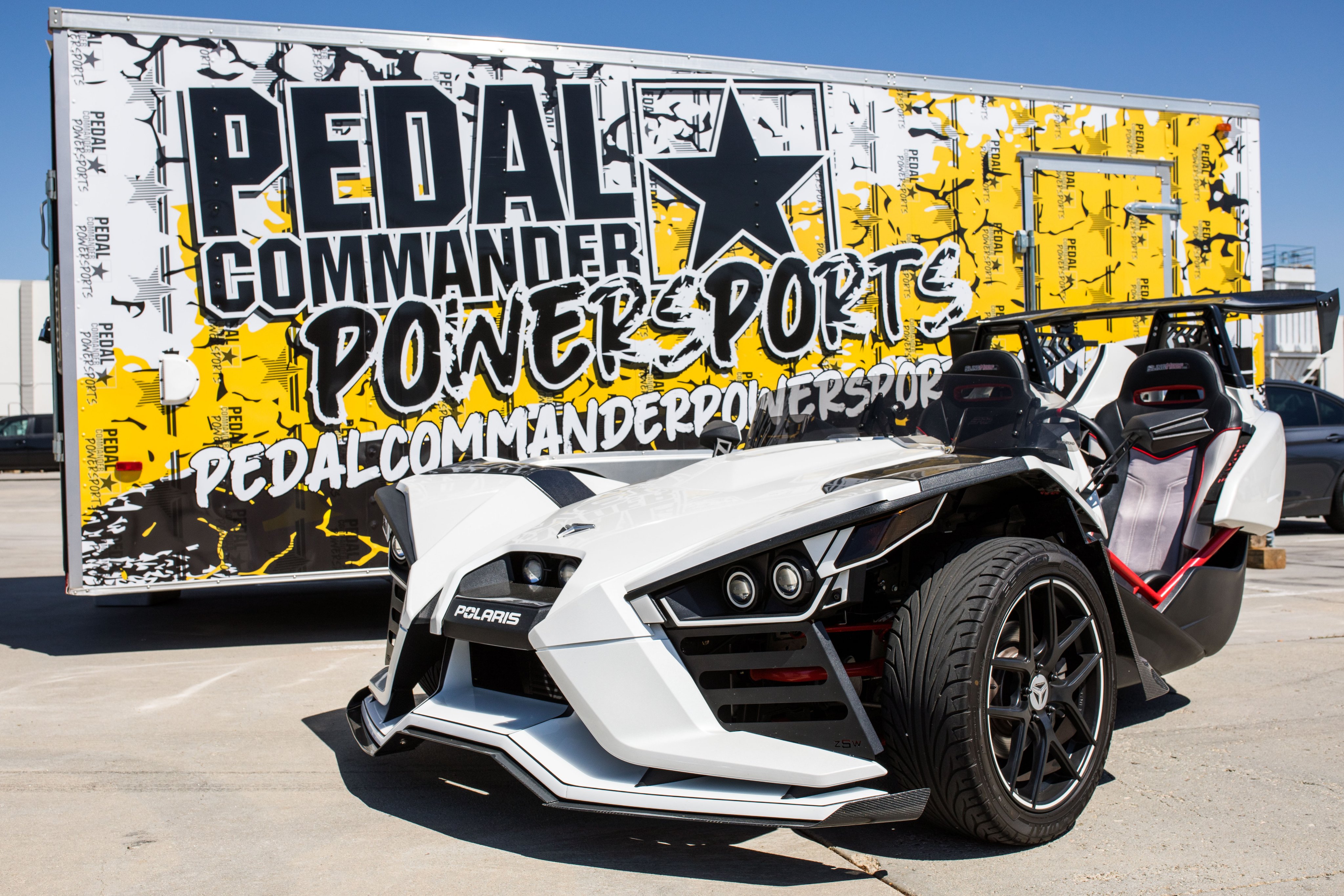 Pedal outlet commander slingshot
