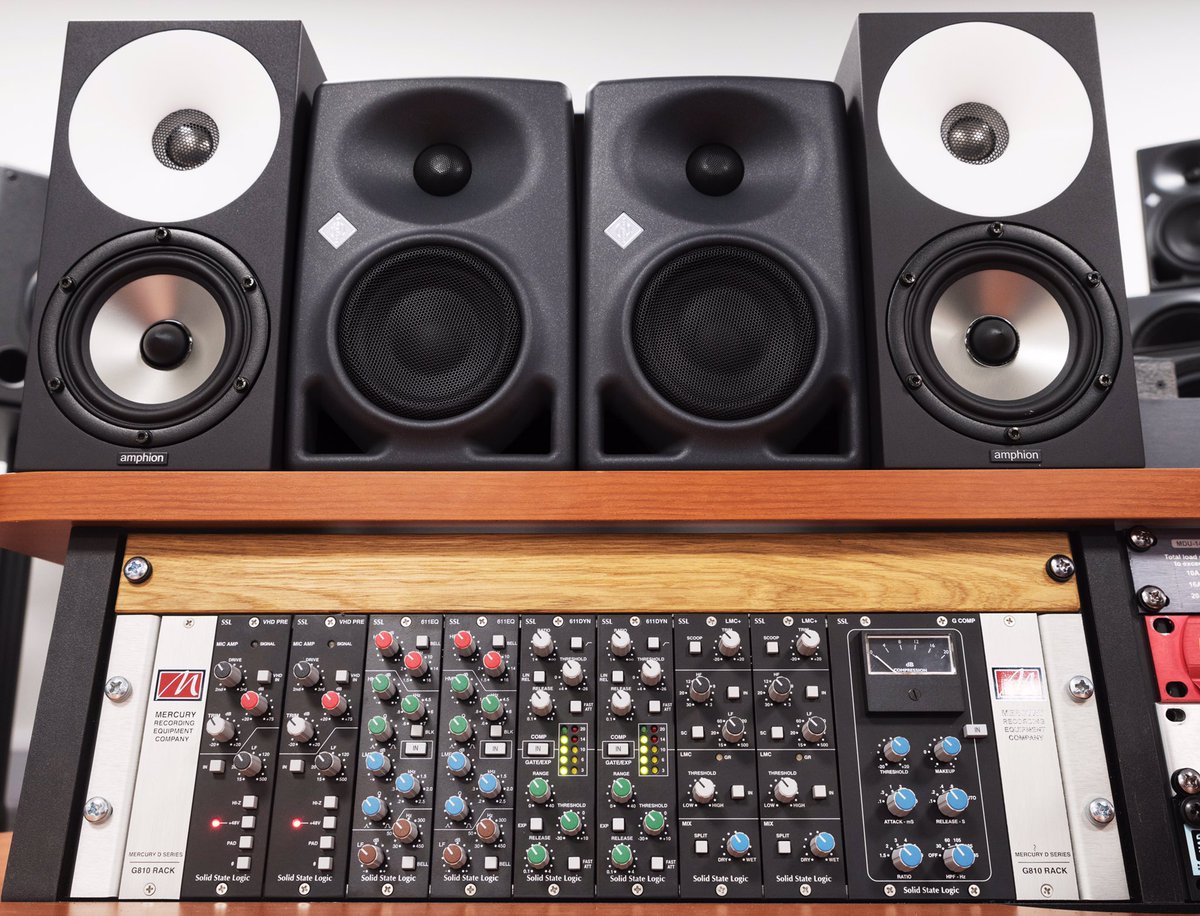 Studiocare's tweet photo. #Mercury D Series G810 - #500series rack 

#SSL #611DYN #ESeries #Dynamics

SSL #611EQ E-Series #EQ

SSL #GComp #StereoBus #Compressor Module 

SSL #LMC+ Classic SSL Listen Mic Compressor 
SSL #VHD Pre #MicPre 

#Amphion One12 #Studio #Monitors 
#Neumann #KH80 #loudspeaker https://t.co/fG6DusxMHU