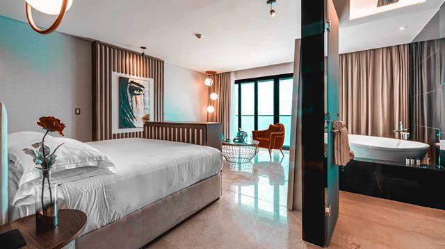 melodymakerpr's tweet photo. ¿Quieres que tu estancia en #Cancún sea única? ¡Elige nuestra Signature Icon Ocean View Corner! Cama king size, ducha tipo lluvia, bañera de lujo... y esas vistas.
Reserva ahora en nuestra web y consigue descuentos exclusivos. 🛎👉 … https://t.co/S4PCr2jokn https://t.co/NkGYX9xiXm