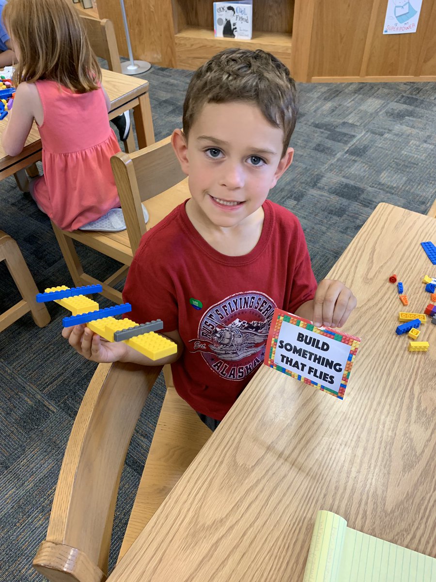 First makerspace of the year! These kinders loved their LEGO challenges and I loved watching them be creative and work together! @RBElibrarygirl <a href="/rbebears/">Rock Bridge Elem</a>