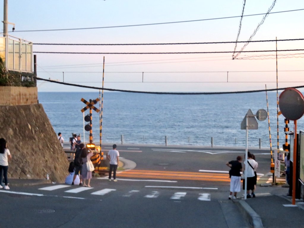 原田智基 はらでぃ だっとも 先日の鎌倉 鎌倉高校前の踏切 スラムダンク と ゴリパラの聖地ですね 鎌倉高校前 スラムダンク ゴリパラ T Co Bvjcodswcl Twitter 原田智基 はらでぃ だっとも 先日の鎌倉 鎌倉高校前の踏切 スラムダンク と ゴリパラの聖地ですね 鎌倉高校前 スラムダンク ゴリパラ T Co Bvjcodswcl Twitter