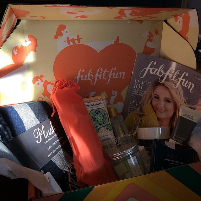 Alt_AnglesPhoto's tweet photo. This is now my second box, so impressed with the quality of the products I’ve had so far!! I can’t wait to try these new gems out! #fabfitfun @fabfitfun https://t.co/zwIlmSPTg8 https://t.co/WJiszoNPqP