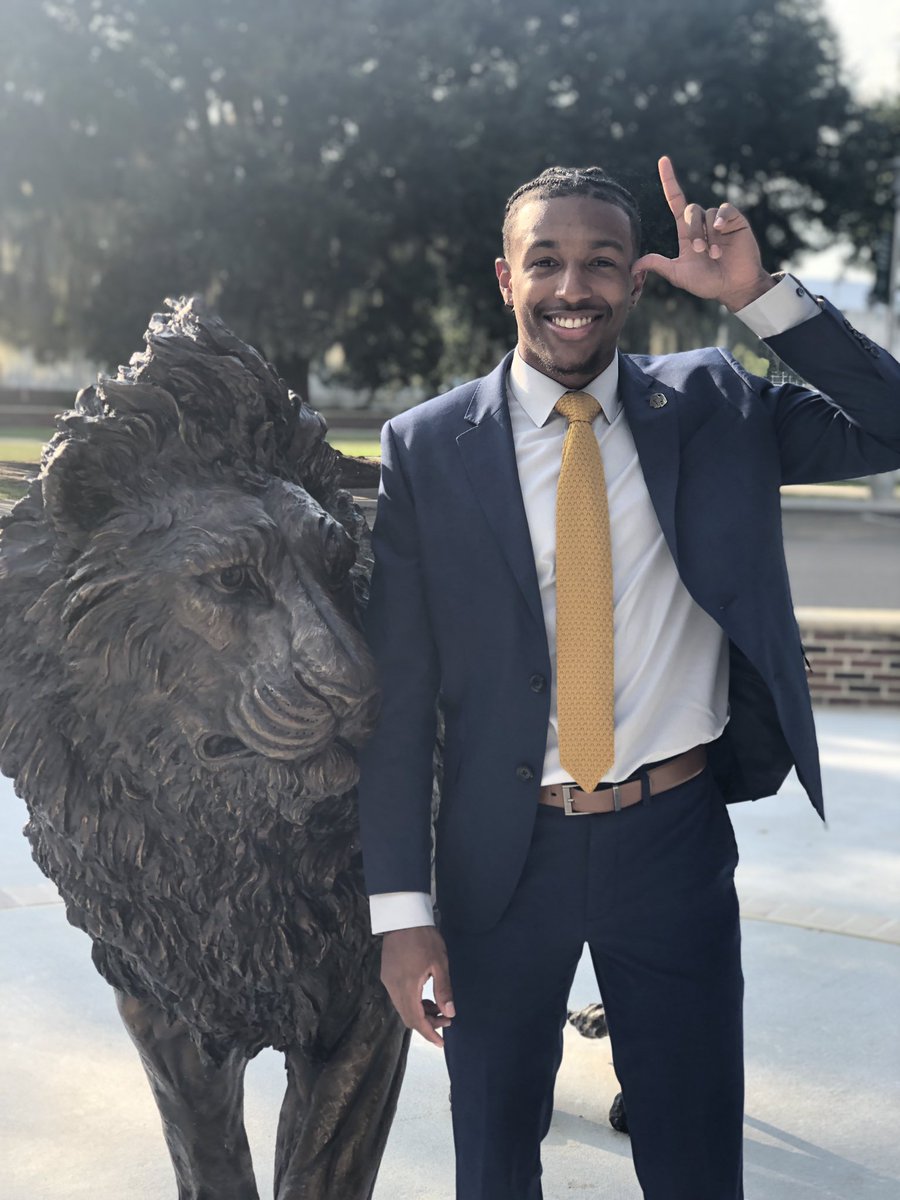 KJAustin21's tweet photo. Greetings to my fellow SLU students! Thank you for your anticipation, I am excited to announce my campaign for the 2019 Homecoming Court, alongside the amazing Kayla Monlyn! Voting is from September 16th-19th so I just want y’all to know #EveryWinBeginsWithK👑 https://t.co/uUgj1UFIUC