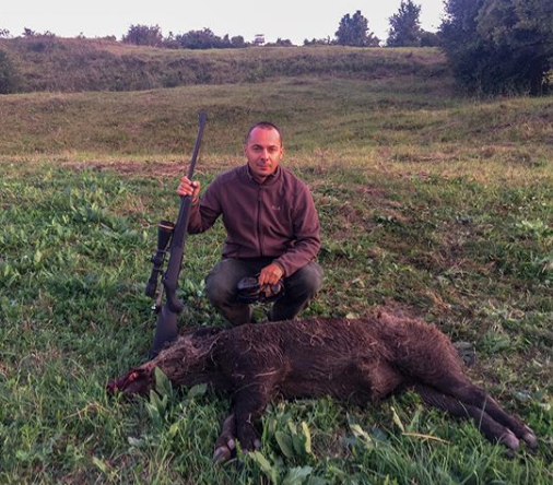 Mauser_USA's tweet photo. Bringing home the bacon! Congrats on a successful hunt, @kornis_hunting!
#mauser03extreme #mauserusa #mauser #mauser03 #hunting #huntingpics #happyhunting #boarhunting #wildboarhunting #mauserrifles https://t.co/cSgJiX4ePX