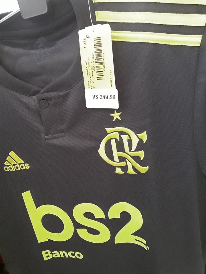 marlonsilva09_'s tweet photo. "Eu queria uma camisa do Flamengo, mais tem um problema"

O problema: https://t.co/ApUbplXLRX