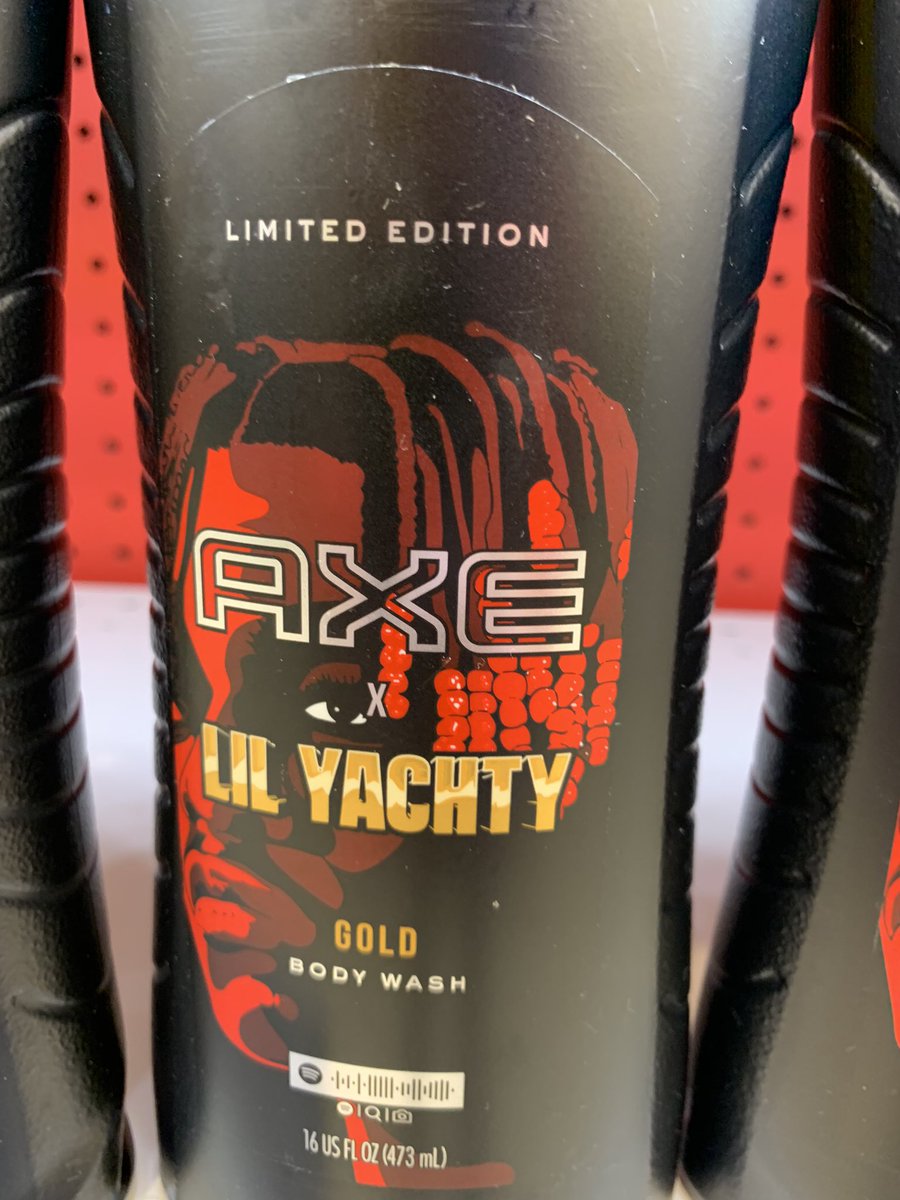 Hey <a href="/chrisdelia/">Chris D'Elia</a>. This exists and might be the dumbest thing ever #congratulationspod note the Spotify link (?) on the bottom 😂