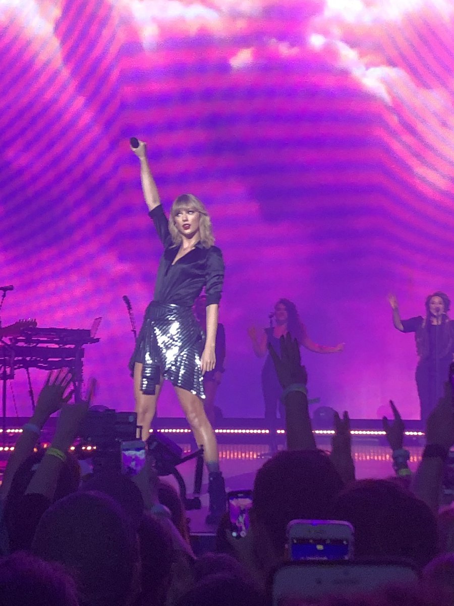 NarumiIto1's tweet photo. I can't calm down❣️
#CityofLoverConceet #CityofLover
@taylorswift13 @taylornation13 @taylorswift13jp https://t.co/9KfbR4PaHg