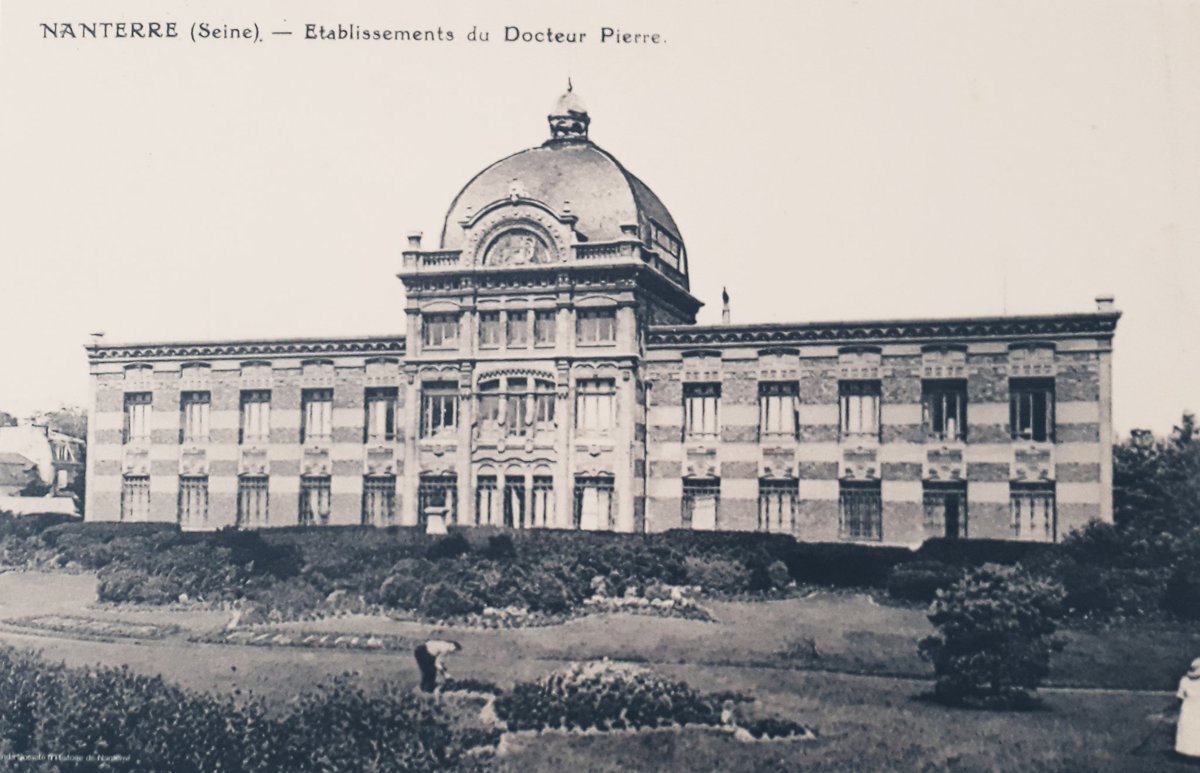 GrevetAlexandre's tweet photo. #Chateau de #Nanterre @eticFR 
#coworking
Une excellente réalisation dont il faut s'inspirer pour #SaintGermainEnLaye 
La recette du succès : #lieu #espace #entreprises innovantes #quartier 
@MaxHavelaarFr #brainenergies @reseaucocagne
#VilledeDemain https://t.co/gubtsfywQC