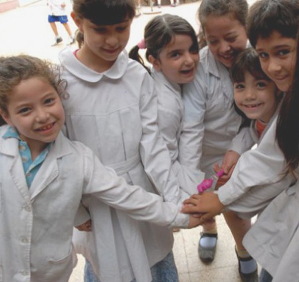 uniformba's tweet photo. #BuenLunes #BuenaSemana
.
.
Los invitamos a conocer nuestros #productos para #Estudiantes y #Egresados de #Colegios de #Primaria y #Secundaria.
.
.
#Alumnos #Docentes #Escuelas
.
.
Seguinos en nuestras redes: FB - IG - TW
consultas: info@uniformba.com
https://t.co/UW0miBYGvh https://t.co/S18QKd9o5W