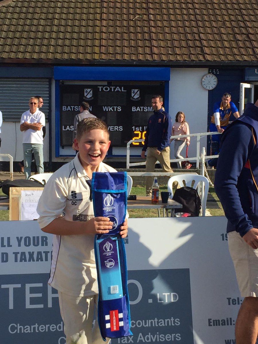 Josh Clarke (@joshclarke1987) on Twitter photo Who says youngsters don’t like cricket. here is my son after meeting the <a href="/EssexCricket/">Essex Cricket</a> legend <a href="/rtendo27/">Ryan ten Doeschate</a> yesterday after being rewarded for his efforts this season with <a href="/UpminsterCC/">Upminster CC</a> under 9’s this season! He doesn’t like cricket..... he loves it! <a href="/MichaelVaughan/">Michael Vaughan</a> <a href="/bbctms/">Test Match Special</a> Who says youngsters don’t like cricket. here is my son after meeting the <a href="/EssexCricket/">Essex Cricket</a> legend <a href="/rtendo27/">Ryan ten Doeschate</a> yesterday after being rewarded for his efforts this season with <a href="/UpminsterCC/">Upminster CC</a> under 9’s this season! He doesn’t like cricket..... he loves it! <a href="/MichaelVaughan/">Michael Vaughan</a> <a href="/bbctms/">Test Match Special</a>