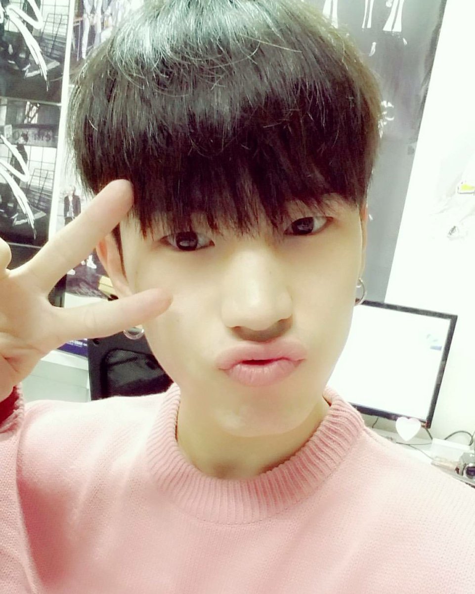 lqjeonguk's tweet photo. do yall miss pouty jeonguk as much as i do? 🥺❤ https://t.co/dGxGRyZVsg