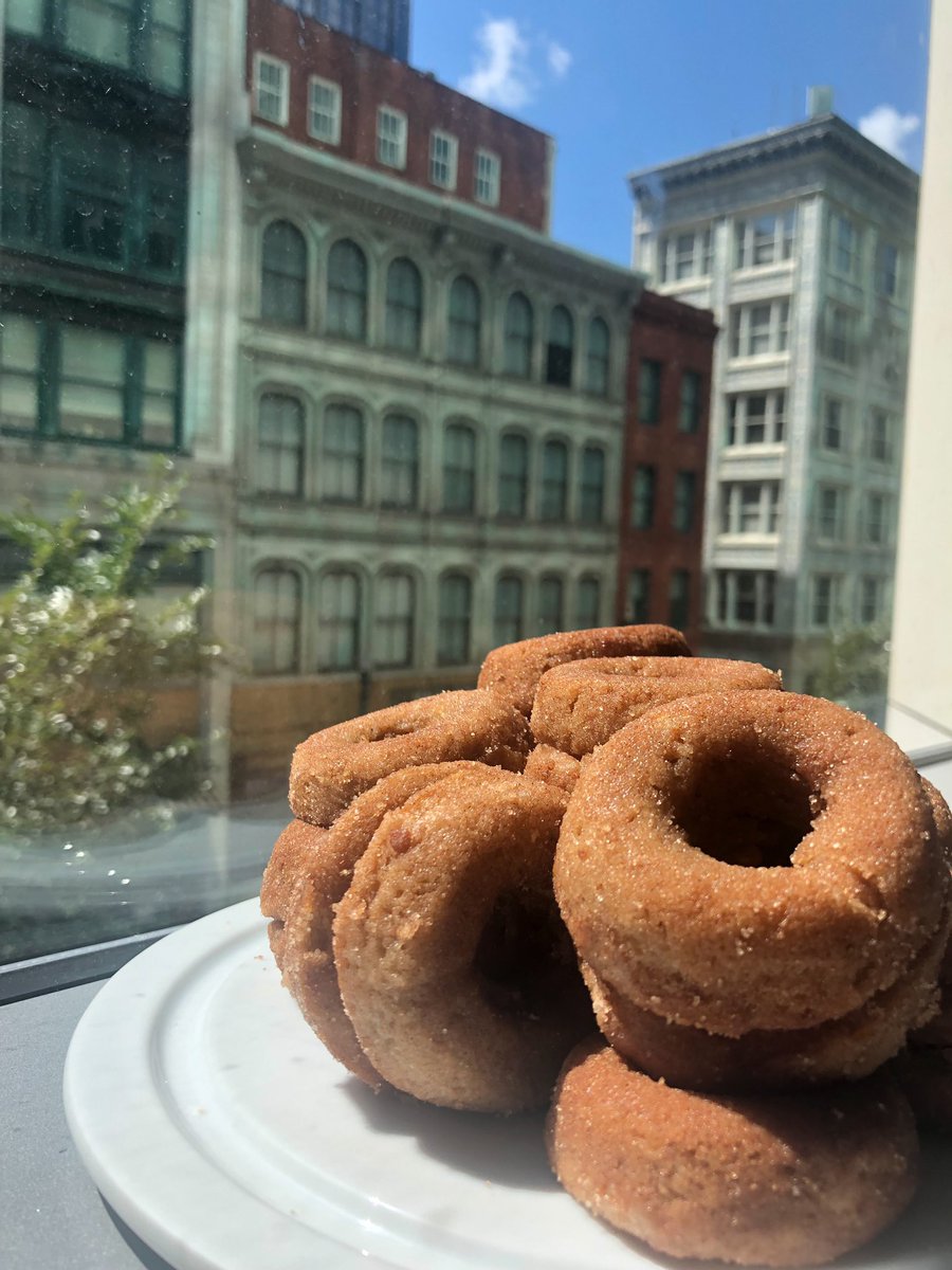 FairmontPGH's tweet photo. The best, from-scratch apple cider donuts you’ll ever eat! Available all week at fl.2’s bar grab-and-go from 6:30-9:30AM. 🍎🍁🍩 #FairmontEats #fl2pgh #fall #breakfast #pastrykitchen https://t.co/SU7mMeFMO4