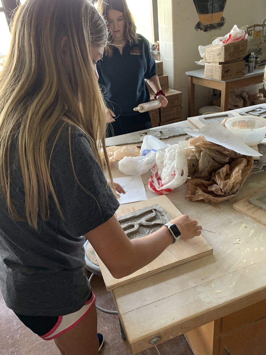 RElyachar's tweet photo. Had Design Fundamentals in our Ceramics Studio today! We like to try a little of every art media in design... https://t.co/fEhoDNi6pC