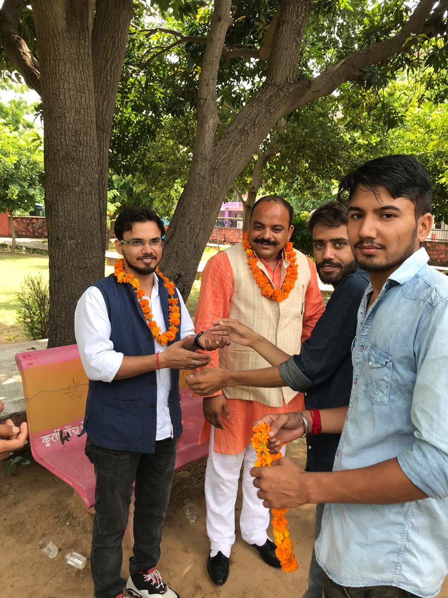 Vikash Singh tweet media
