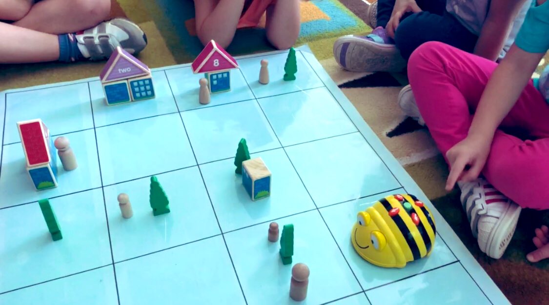 McMenemyTweets's tweet photo. One of my happy places - surrounded by little people and little robots! #KinderCoders #Beebot #KidsCanCode #Kindergarten #StJM https://t.co/or39wYihpw
