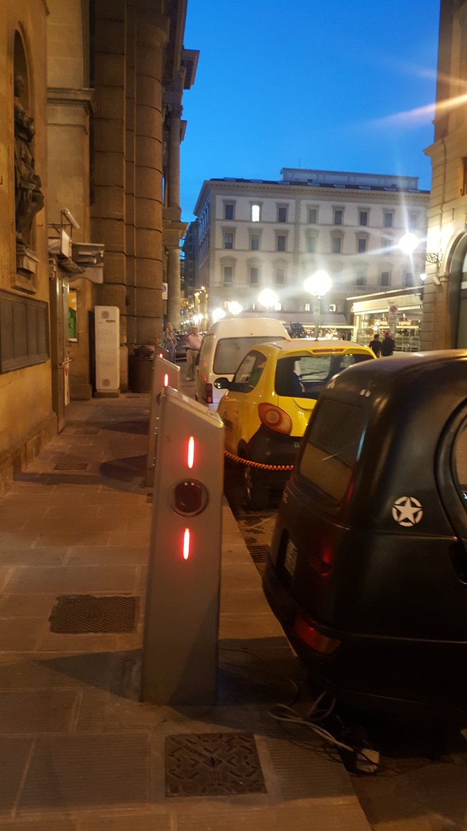 SomElectrics's tweet photo. #somelectrics #Firenze https://t.co/sg9yjA2otS