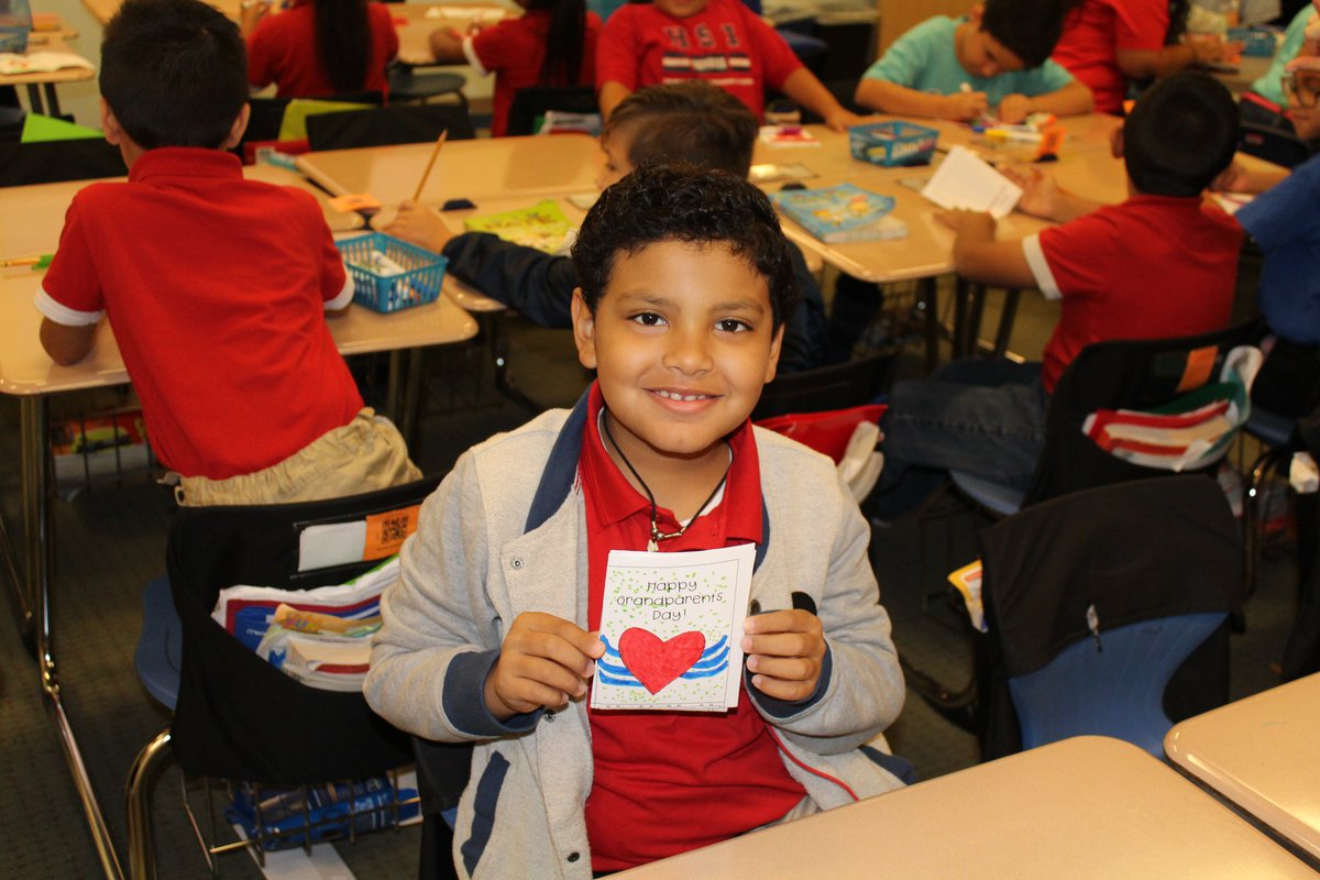 HSI_Austin's tweet photo. At HSI-Austin, our little Oso cubs know how to appreciate their grandparents with bingo, photo booths, and coloring! We enjoyed having you all on our campus at our first annual Grandparent's Day! We can't wait until next year! 🐻👵👴🐻 #HarmonyProud #HSIPride https://t.co/V4VqzpMyO5