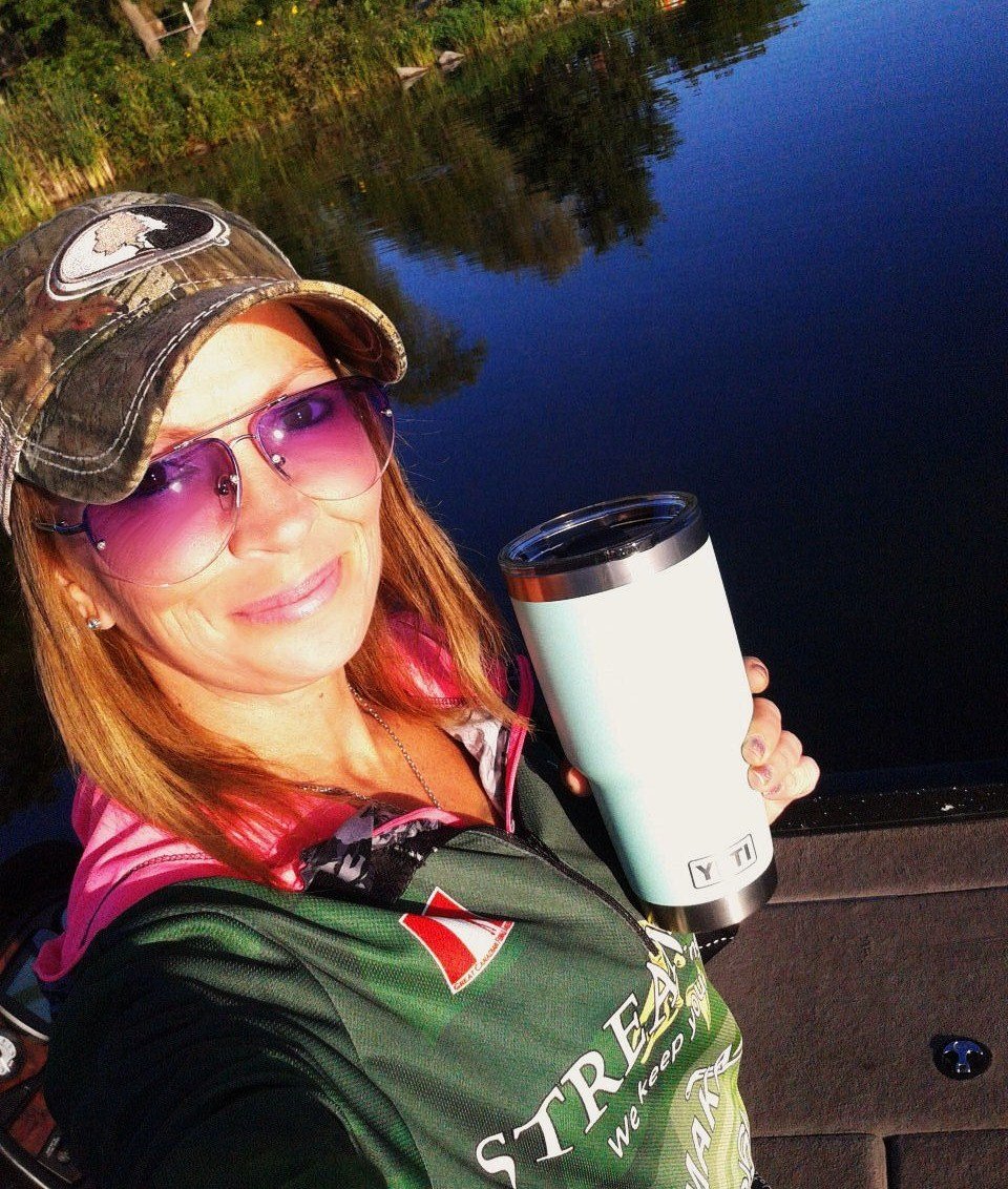 KristaFishes613's tweet image. Perfect way to start the day! #LadyAngler #Streamside #GoFishInOntario @WeKeepYouFishin @YETICoolers 🎣🌞🇨🇦