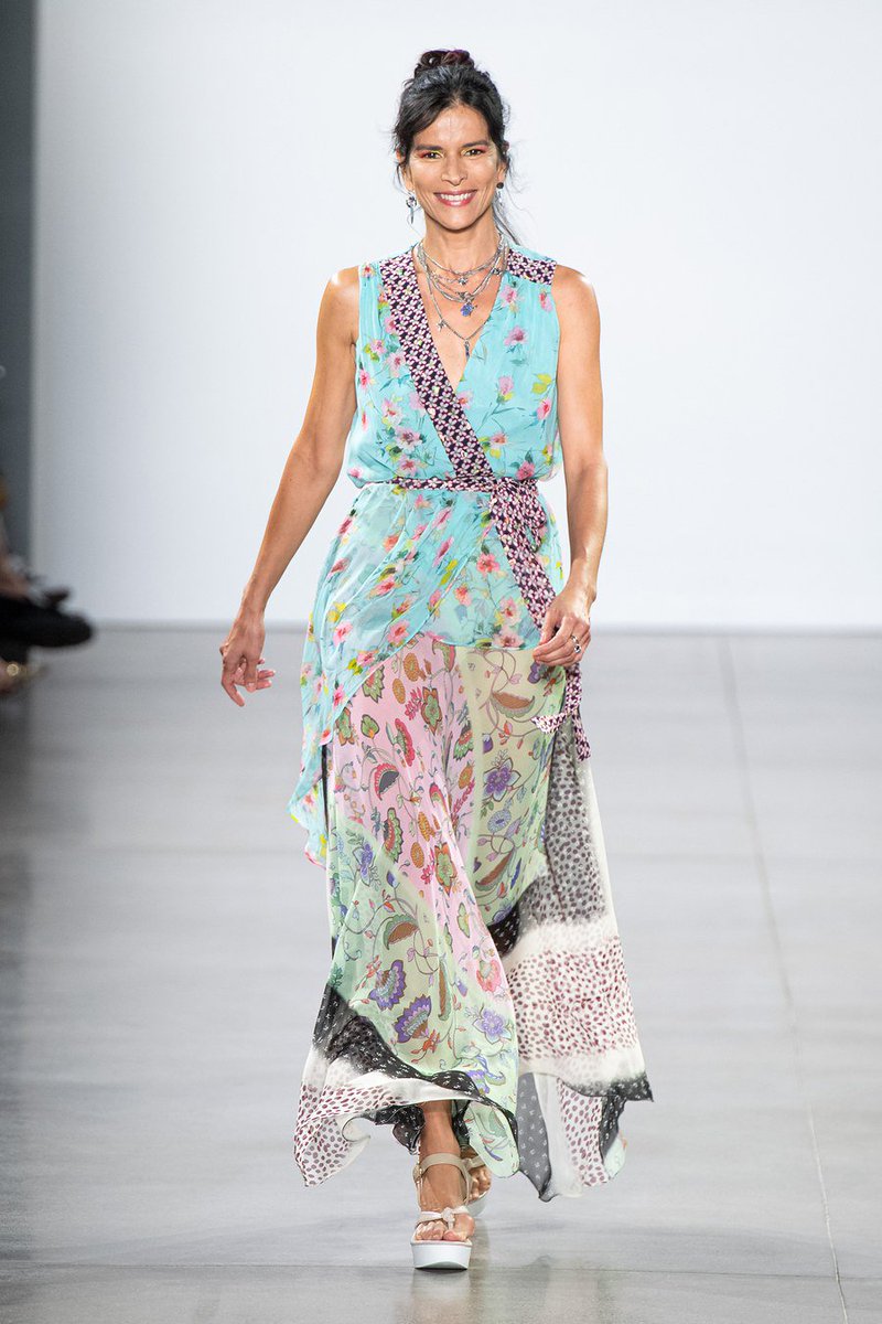 janoconnell's tweet photo. I love #nicolemillers #Spring2020collection you look great. @voguemagazine @vogue @wayuuprincess https://t.co/obGQRHDfMj