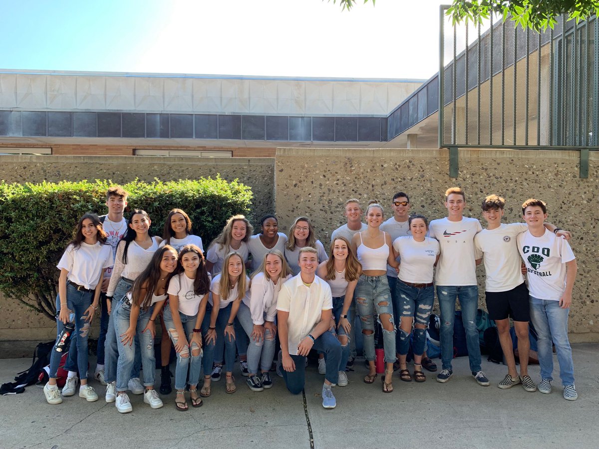 cdostugo's tweet photo. TWIN DAY👯‍♀️🔰‼️ https://t.co/GulwkHVPSQ