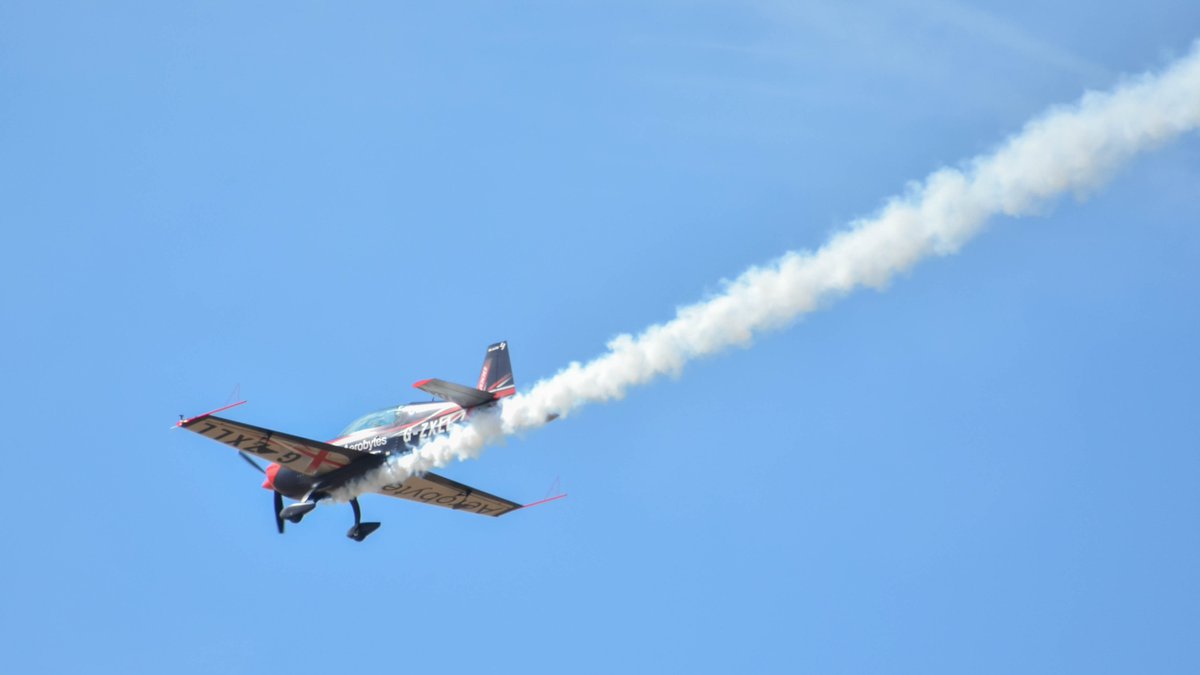ThisisMeridian's tweet photo. #flywithlingy @MikeLingPilot My favourite photos from @SouthportAir 2019! #AvGeek https://t.co/khbWzbN6ss