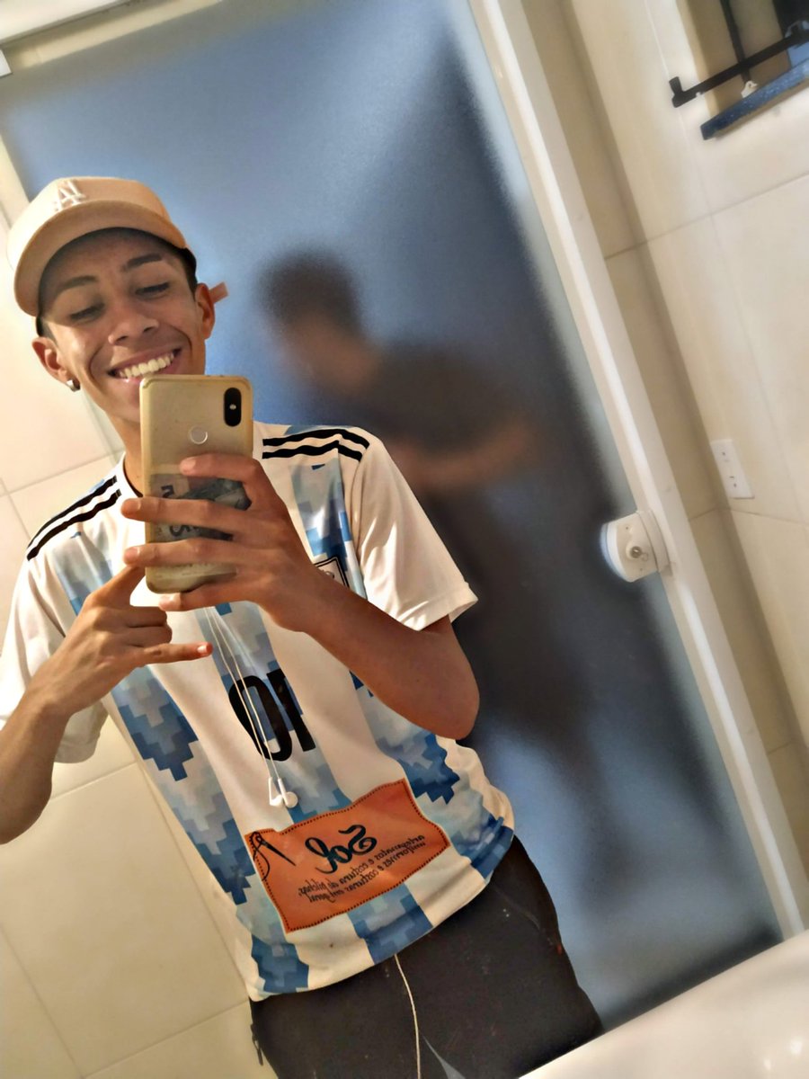 pelezinhuuh04's tweet photo. #pictureprofile https://t.co/JpPcDlTSTg