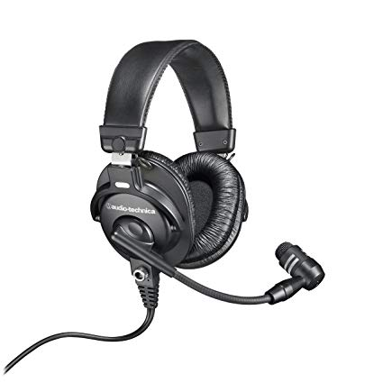 chroniK_is_here's tweet photo. Anyone have any mic recommendations for commentating esports that sounds good both through my PC and through Discord?
I would love something like the picture, just not sure what's out there #eSports #help #needanupgrade https://t.co/8HwT8eRM3U