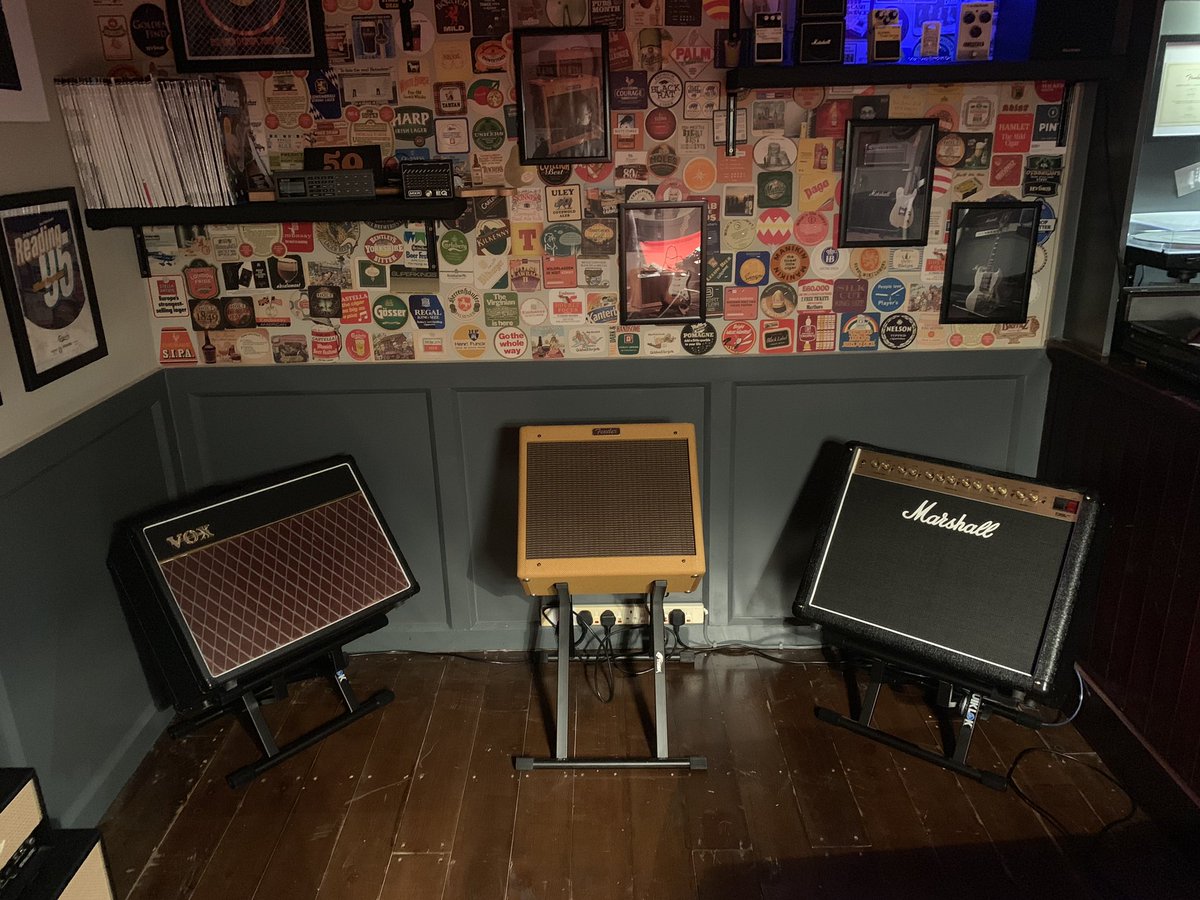 GuitarLoungeUK's tweet photo. Looking and sounding much better now my ac-15 and dsl40 on new #quicklok amp stands. Thanks for the quick delivery @andertonsmusic #andertonsmademedoit https://t.co/JHuXa79jw3