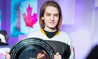 GameTribute's tweet photo. Top 400 Women In eSports Combined Earn A Fraction Of What The Top Man Makes https://t.co/G6hVAsp0uh #GameTribute #esports #gaming #videogames https://t.co/UKpjvPWi2z