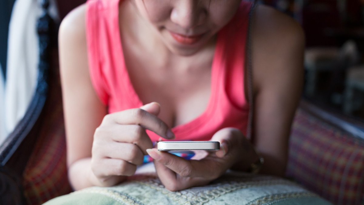 lifehacker's tweet image. Encourage your teens to &quot;speak before they send&quot; lifehac.kr/4xHPyYf