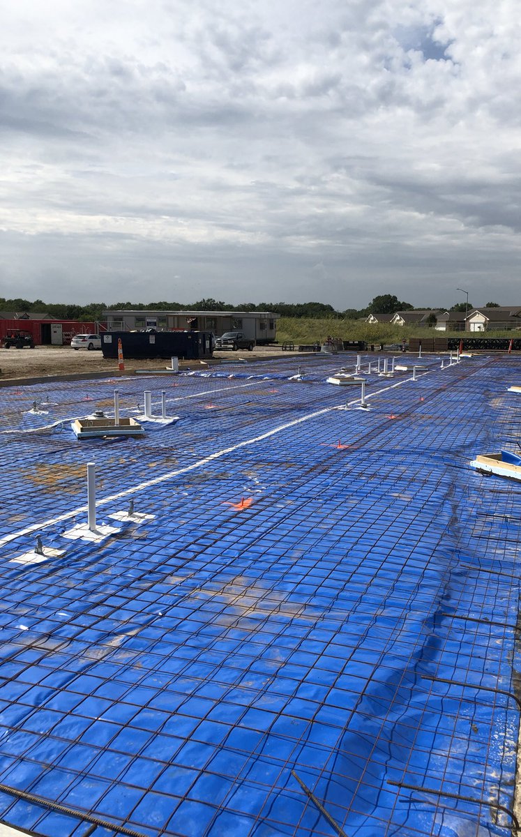 Bbrinker1's tweet photo. Stone Creek Elementary progress update: we are prepped and ready for the next concrete pour, steel erection is underway, and most exciting... our exterior framing has begun!! #DerbyBondProgress @McCownGordon https://t.co/WIdtYezaom