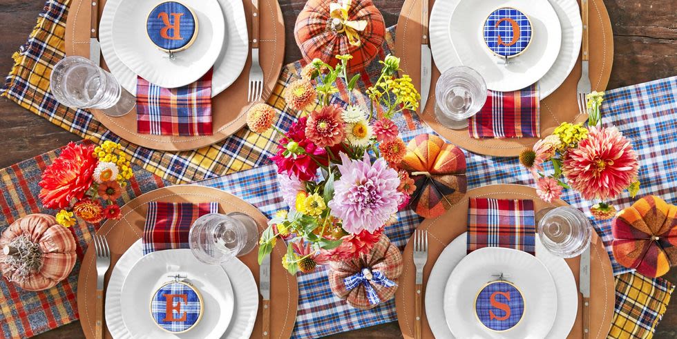 Fall is coming! A warm rug can magically add more dimension—and help cool down the room. Check out these tips to help you prepare you home for fall! pbxx.it/3dEnQS