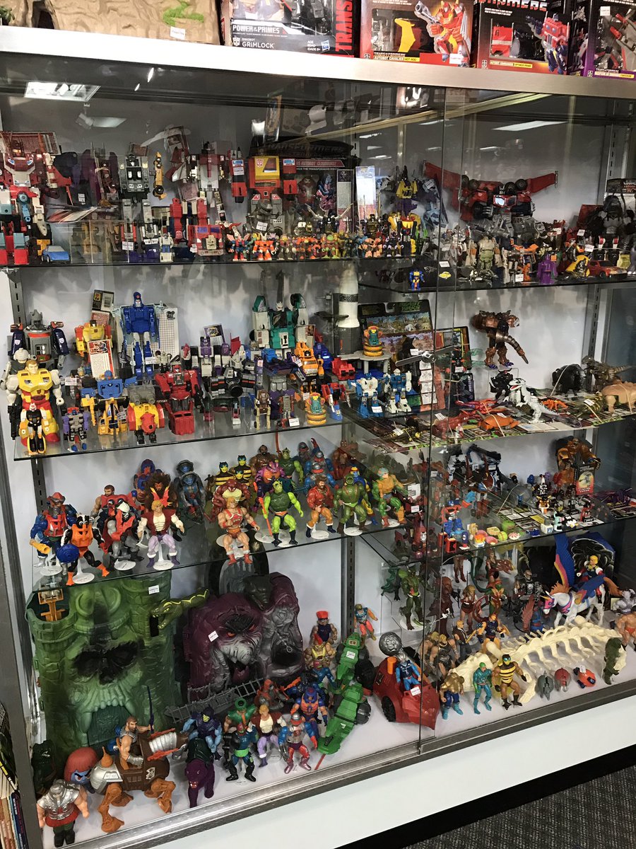 typedbyme's tweet photo. This place is a dream come true. #PlanetFun #SavannahGA #vintagetoys #HeMan #GIJoe #Transformers https://t.co/TMhGwUKklE
