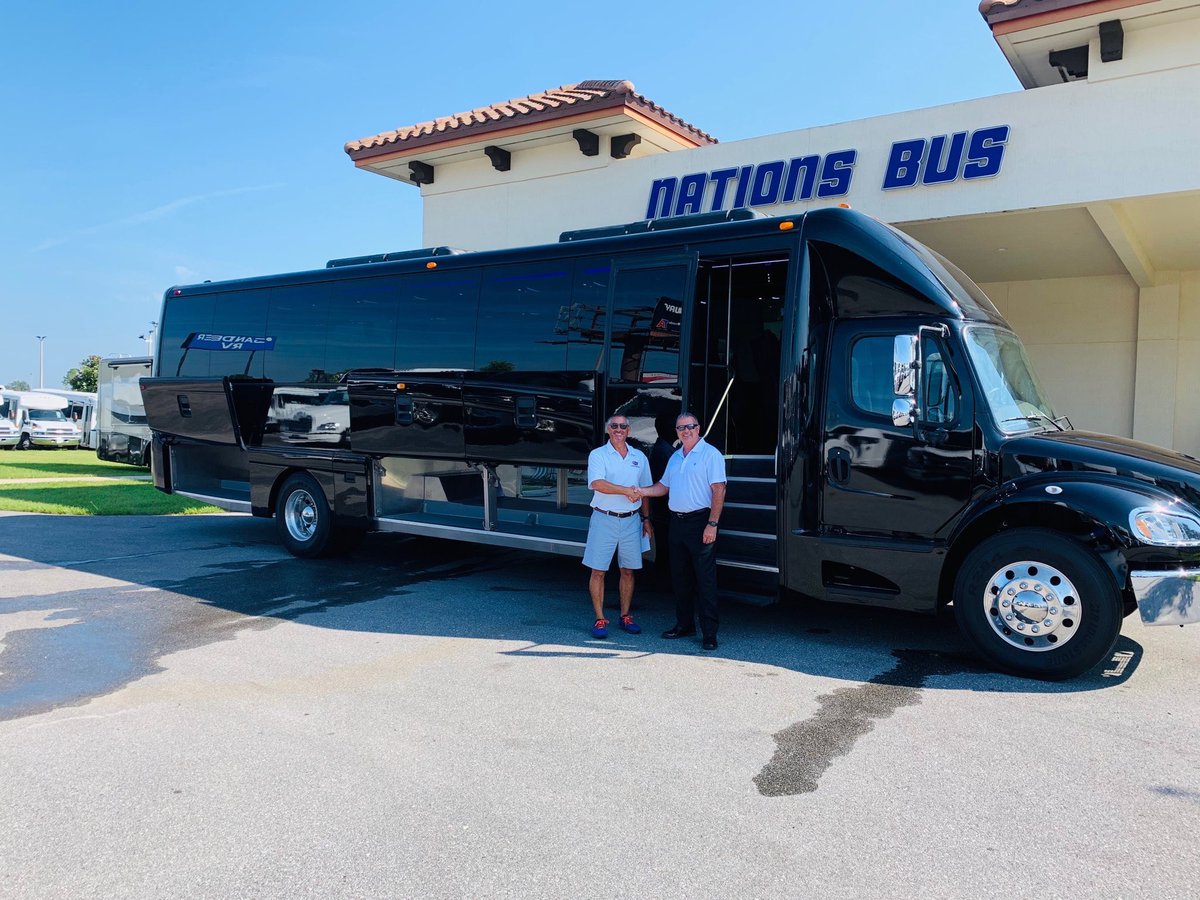 NationsBus's tweet photo. Barrs Transportation accepts delivery of a new EG40 this morning at Nations Bus Florida. This unit will be dedicated to the beautiful Ritz Carlton on Amelia Island!
#transportation #coasttocoast #nationsbus #luxurytransport https://t.co/2mEGwvAUNy