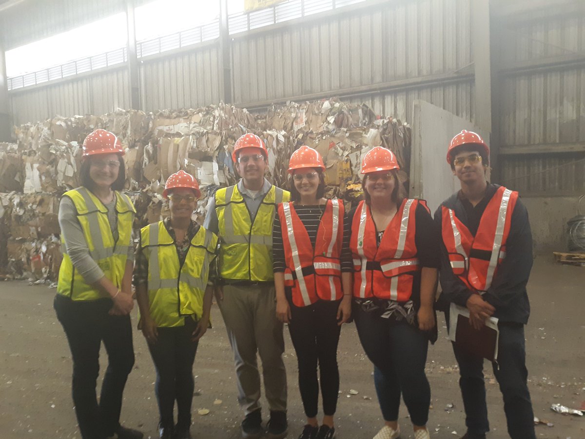 Calling all students! Are you passionate about #ZeroWaste, sustainability, and public service?🙋‍♀️Apply to be our Zero Waste &amp; Litter Intern today!♻️➡️bit.ly/2m4CAOP