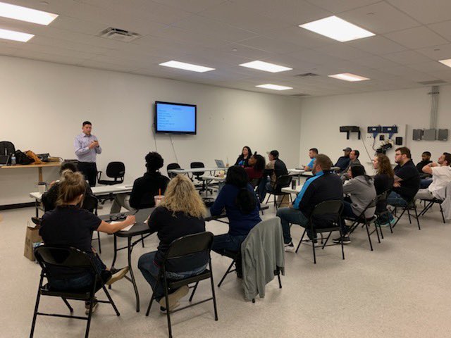 ashleebrooke19's tweet photo. Prime Entertainment/Small Biz Road Show was a success!! Thanks to all who participated! Time to execute on all we learned today! #OHPA #OHPAcalypse #PrimeTime #NOHLimits #wintogether #primeroadshow https://t.co/jTm3kCE01b