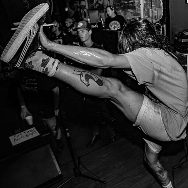 Daytona show starts in less than an hour quit dragging your feet