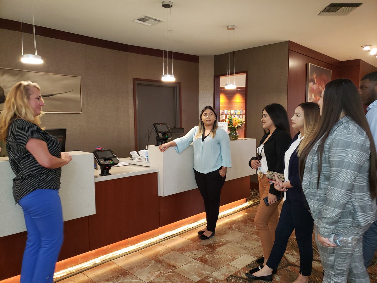 AmieT1999's tweet photo. Hospitality Students attending student orientation at the Doubletree and Sheraton Hotel! Getting ready for their internship! #WeAreAldine #BlansonReady @BlansonCTEHS @BenIbarraCTE @RomaGuerra2 @AldineCTE https://t.co/p2bTFzxU8X