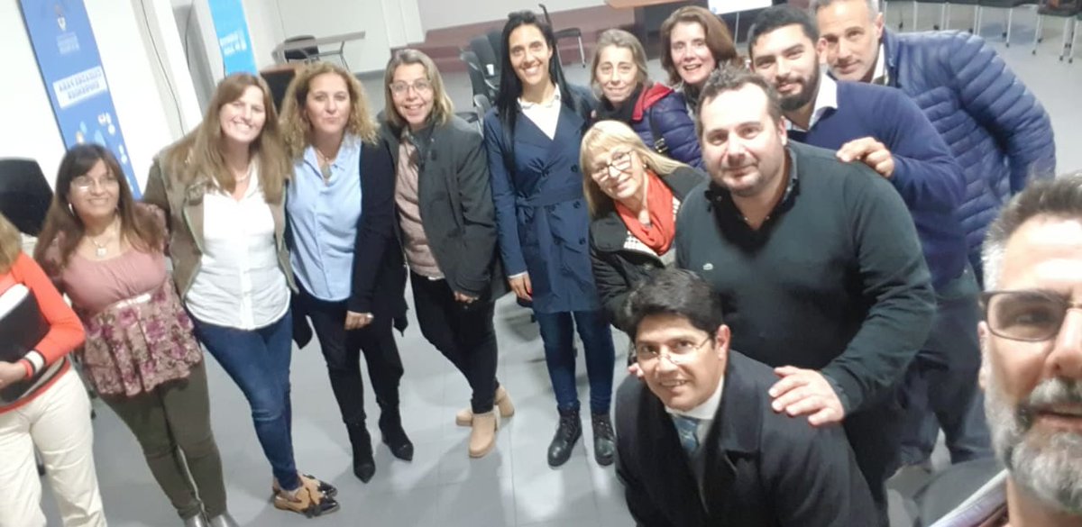 JDistritaljunin's tweet photo. Hoy en #junin mesa de COPRET articulación entre ofertas educativas y trabajo!!! Gran desafío para nuestros jóvenes @AdrianaFrega @InspeccionGral @gzinny @m_alejandrafa @petreccapablo @MariniEmilse @mainescosta https://t.co/SM2ii8LzZw