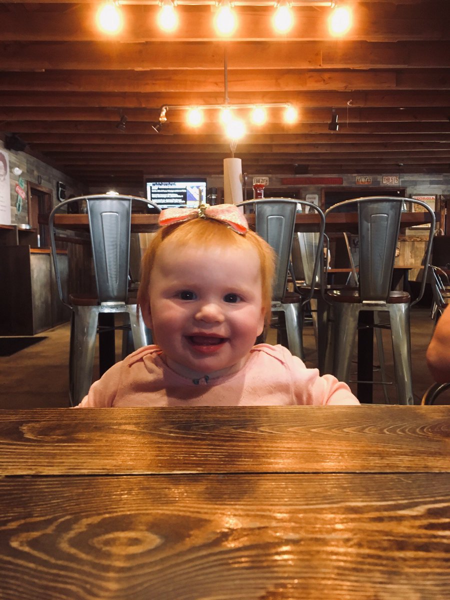 DCEJoshE's tweet photo. At Willie Jewell's with the fam. https://t.co/Cjy2XwG2jp