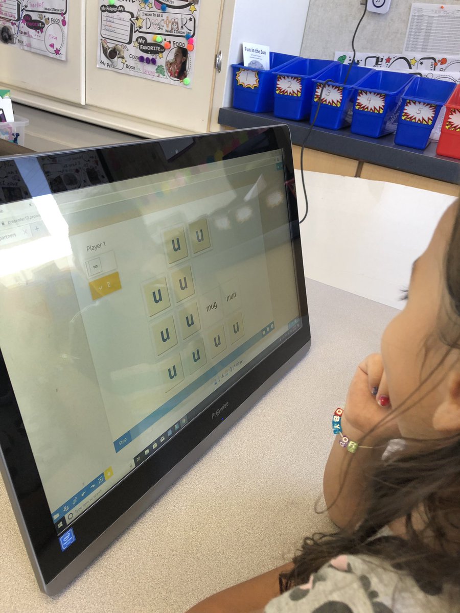 MrsHope18's tweet photo. Kids are engaged and the best part... LEARNING with their Prowise All-in-One PC! Ss can search and insert images into thinking maps and play CVC memory games! @ProwiseUSA @RUSD_Instr_Tech @RedlandsUSD @mentoneRUSD https://t.co/TwuhM0x0kT