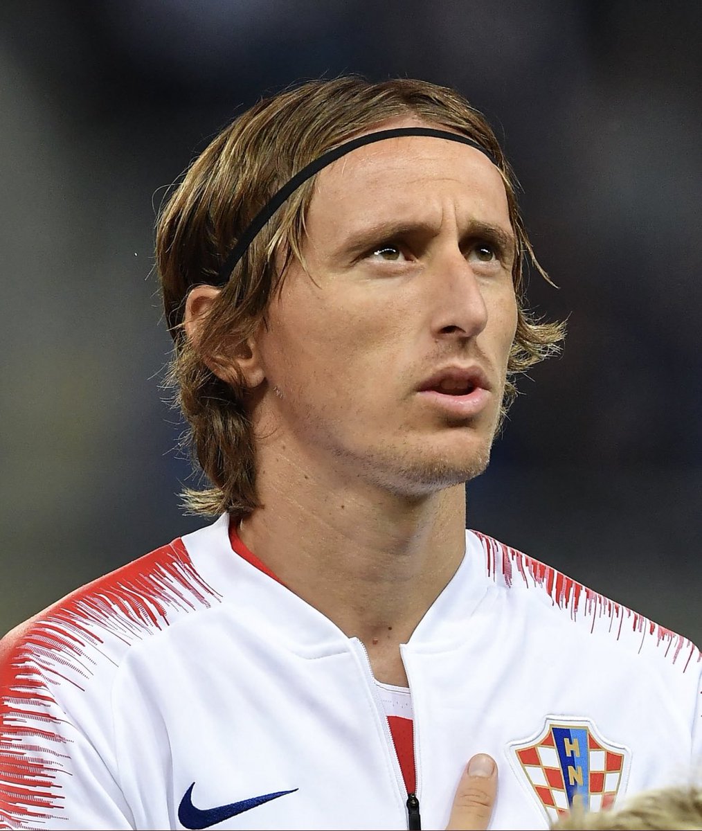AinoaAVergara's tweet photo. Petit sondage 🧐
Qui est le meilleur milieu ? 

RT pour Kevin DeBruyne 🇧🇪

FAV pour Luka Modric 🇭🇷 https://t.co/iVZ5f9QyIY
