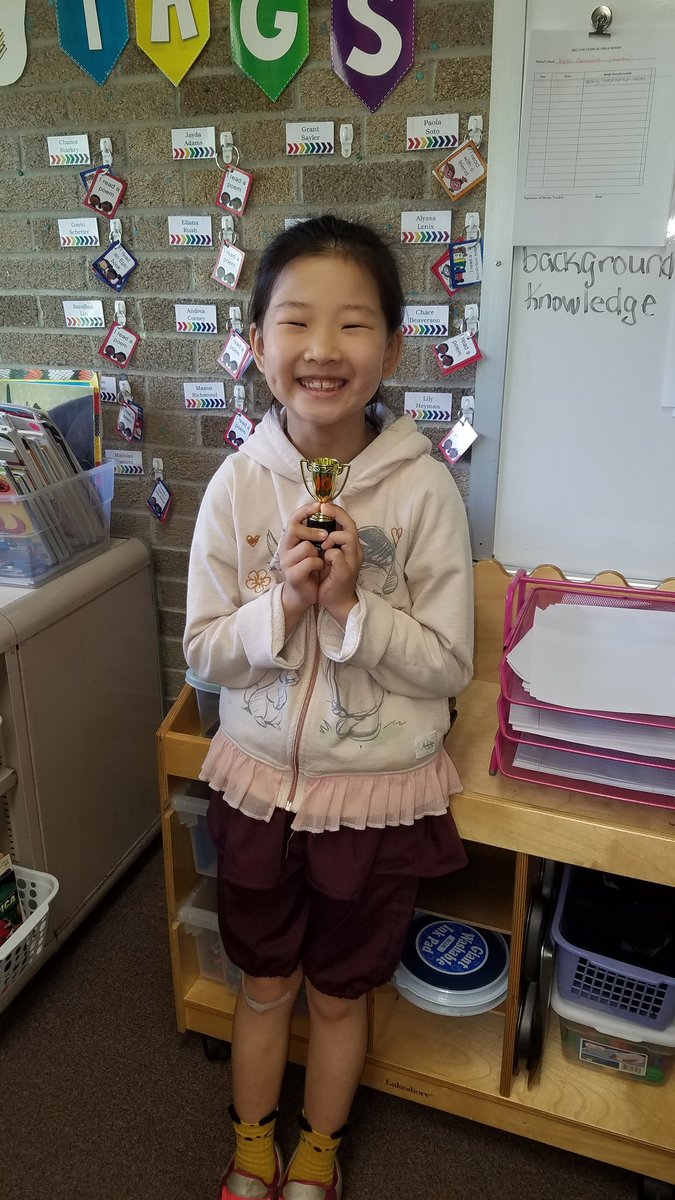 3rdCrimBGCS's tweet photo. Congrats Chloe for being the first to earn a Reading Trophy! 10 books and hoping to reach a 100! @Zeb_Kellough @francis_scruci https://t.co/ZO42Yb6Xro