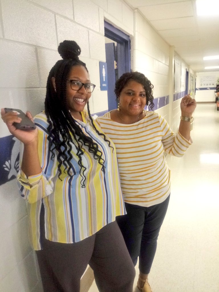 Dolphinville's tweet photo. Team 5th grade feeling golden today! #Dolphinville_SWAG #We_Work @SMorrisey410 @mcbride_edutech @EricaSm68350074 https://t.co/qhdz3P4FfG
