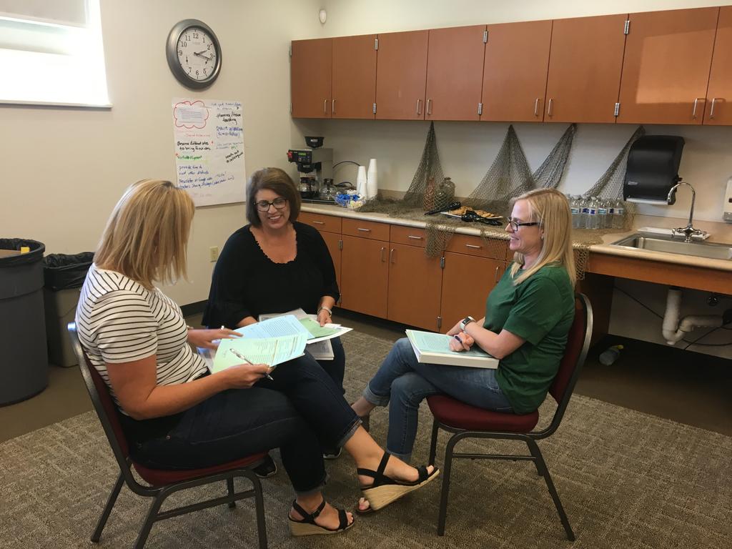 kings_coe's tweet photo. KCOE New Teacher Induction Mentor Academy
#KCOENTI #TeacherInduction #K12 #mentors #education #mentoring #learning #teaching #KCOE #engaged #lifelonglearners #kingscounty https://t.co/7B1uuzvy3H
